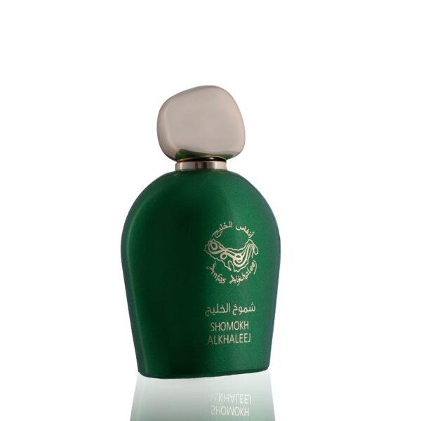 SHOMOKH AL KHALEEJ - شموخ الخليج Brand: Anfas Al Khaleej Perfumes Fragrance Type: eau de parfum Size: 100ml Fragrance Family: Oriental Woody Fragrance Description: Top Note: Cypriol, Labdanum, Cardamom Middle Note: Woody notes, Amber, Sandalwood Base Note: Leather, Musk, Tonka bean العلامة التجارية: أنفاس الخليج للعطور نوع العطر: او دي بارفان الحجم: 100 مل من عائلة العطور الخشبية الشرقية :مكونات العطر النوتة العليا: سيبريول ، لابدانوم ، هيل النوتة الوسطى "قلب العطر": النفحات الخشبية ، العنبر ، خشب الصندل قاعدة العطر"النوتة السفلى": الجلود ، المسك ، فول التونكا