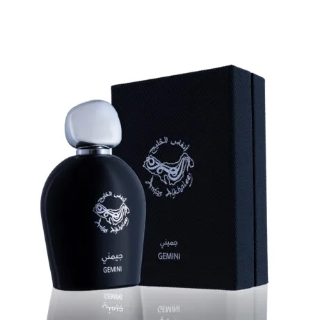 GEMINI - جيمني Brand: Anfas Al Khaleej Perfumes Fragrance Type: eau de parfum Size: 100ml Fragrance Family: Oriental Floral Fragrance Description: Top Note: Fresh (Bergamot, Orange, Lemon) Middle Note: Fruity (Peach, Pear, Cotton Candy), Floral (Jasmine, Lily of the Valley, Rose) Base Note: Ambery (Amber, White musk, Sandal, Vanilla) العلامة التجارية: أنفاس الخليج للعطور نوع العطر: او دي بارفان الحجم: 100 مل من عائلة العطور الشرقية الوردية :مكونات العطر (النوتة العليا: فريش (البرغموت, البرتقال, الليمون النوتة الوسطى "قلب العطر": الفواكه (الخوخ ، الكمثرى ، حلوى غزل البنات) ، الأزهار (الياسمين ، زنبق الوادي ، الجوري) (قاعدة العطر"النوتة السفلى": العنبر (العنبر ، المسك الأبيض ، الصندل ، الفانيليا